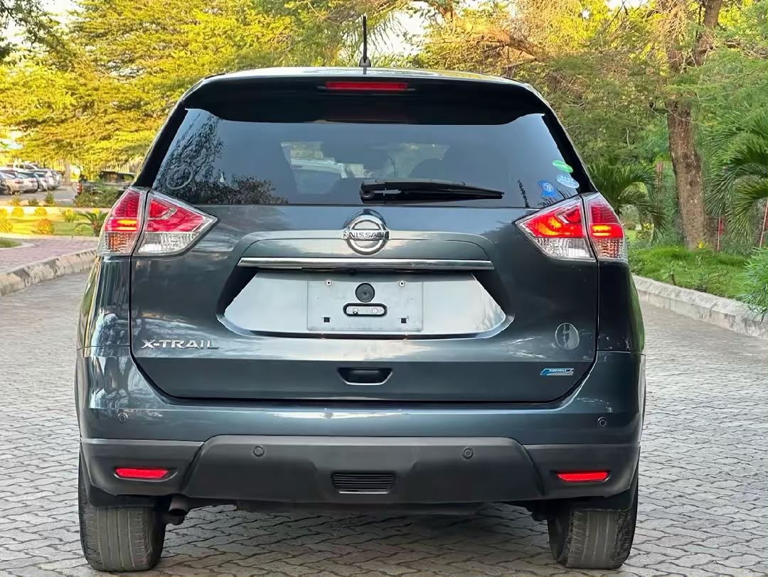 NISSAN X-TRAIL thumbnail 9